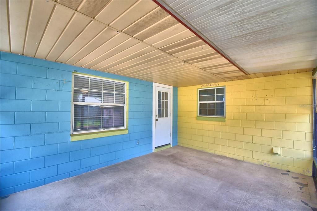 For Sale: $349,900 (3 beds, 2 baths, 1892 Square Feet)