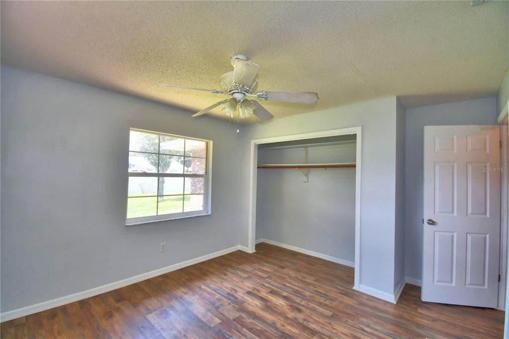 For Sale: $349,900 (3 beds, 2 baths, 1892 Square Feet)