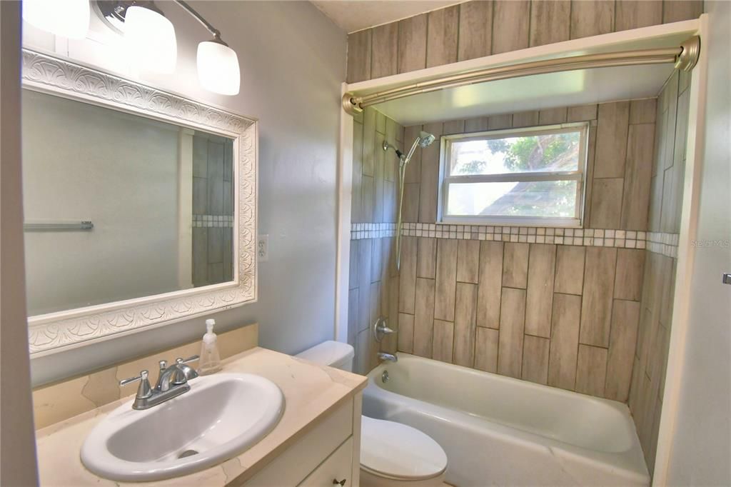 For Sale: $349,900 (3 beds, 2 baths, 1892 Square Feet)