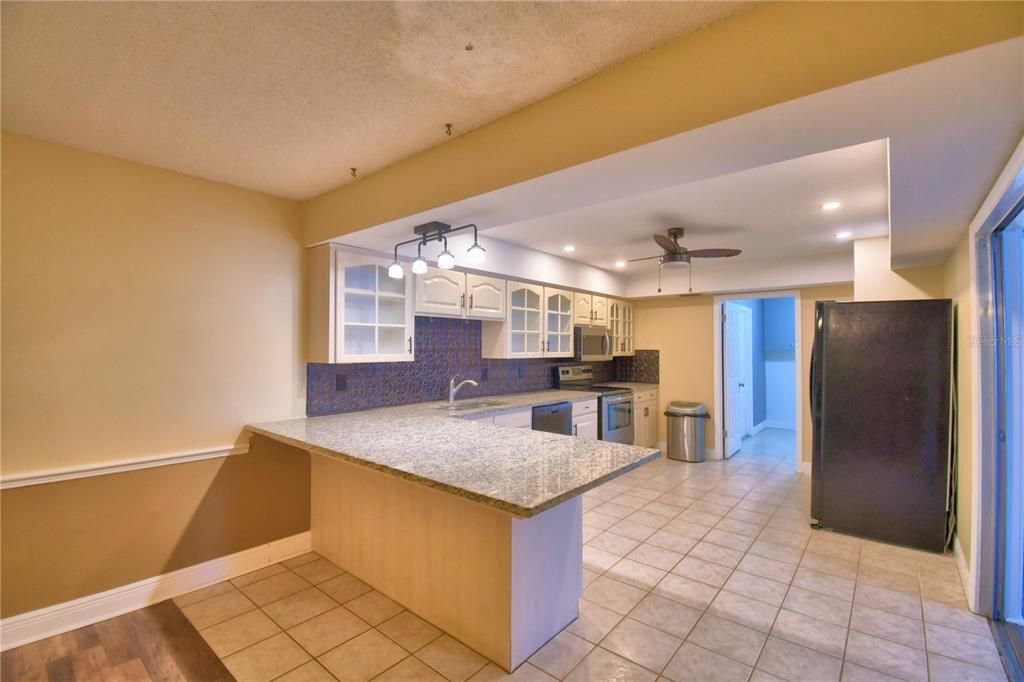 For Sale: $349,900 (3 beds, 2 baths, 1892 Square Feet)