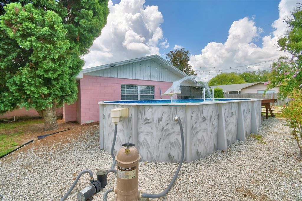 For Sale: $349,900 (3 beds, 2 baths, 1892 Square Feet)