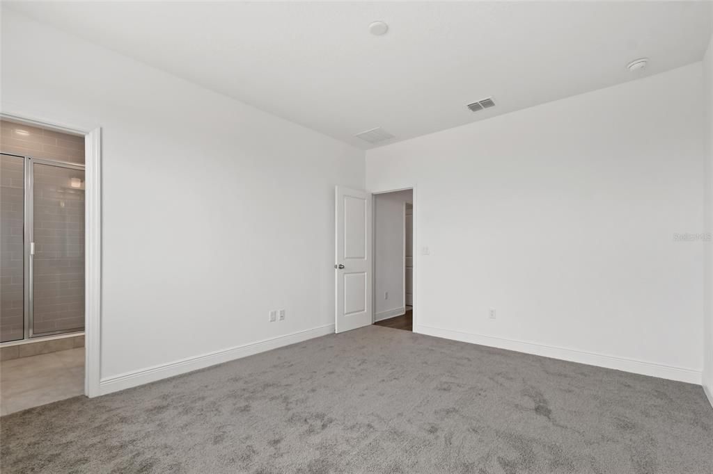 En Renta: $2,400 (3 camas, 2 baños, 1854 Pies cuadrados)