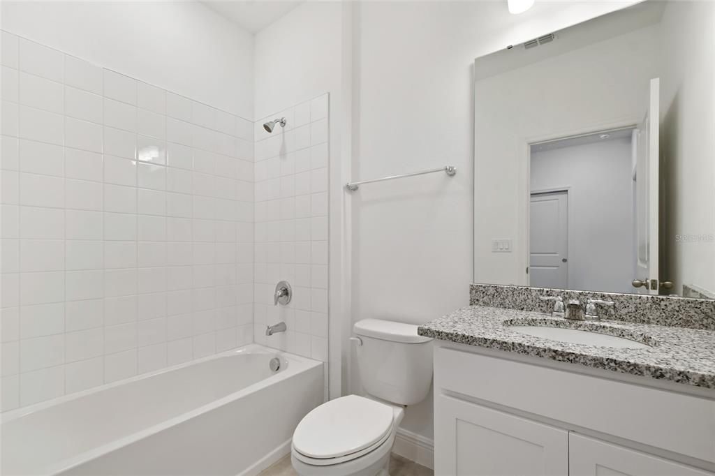 En Renta: $2,400 (3 camas, 2 baños, 1854 Pies cuadrados)