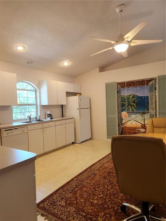 For Sale: $274,900 (3 beds, 2 baths, 1552 Square Feet)