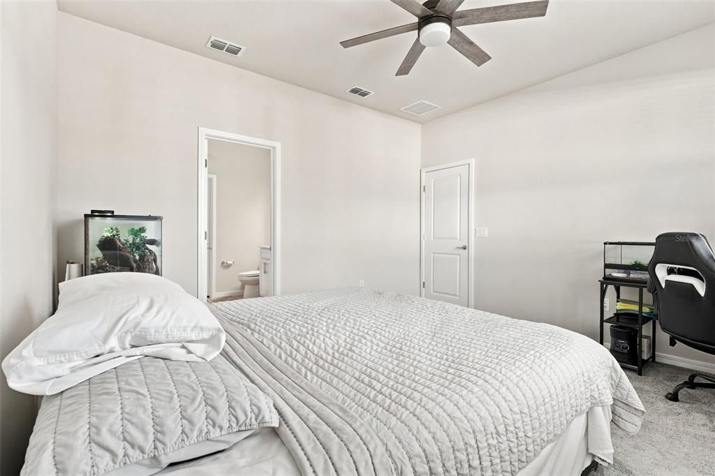 For Sale: $350,000 (3 beds, 2 baths, 1650 Square Feet)