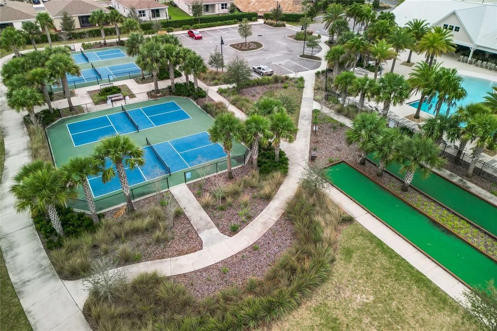 For Sale: $347,000 (4 beds, 2 baths, 2034 Square Feet)