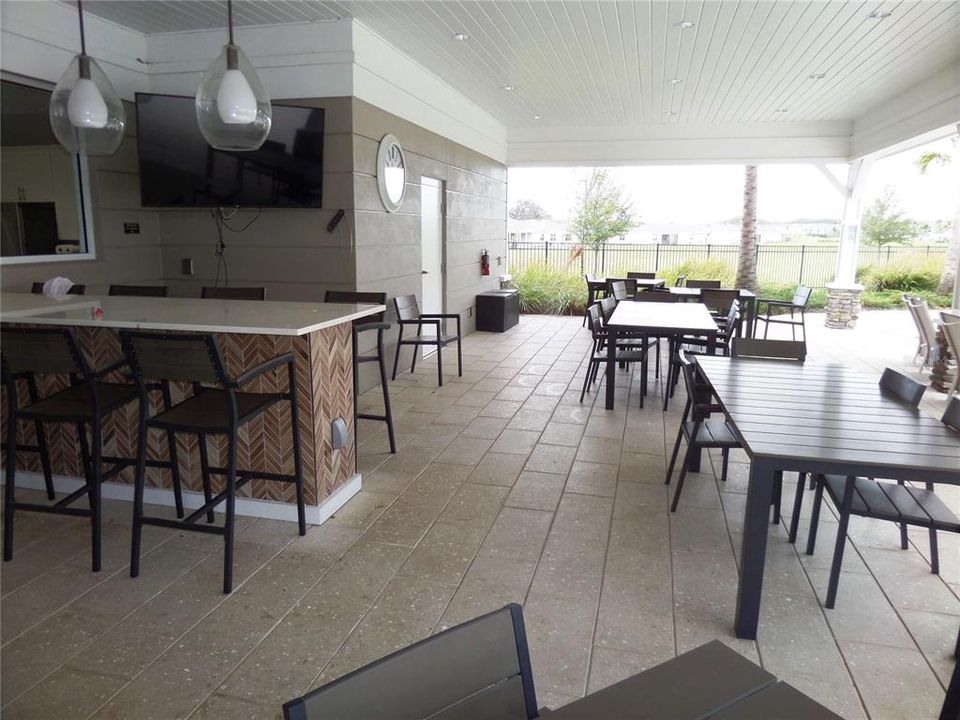 For Sale: $347,000 (4 beds, 2 baths, 2034 Square Feet)