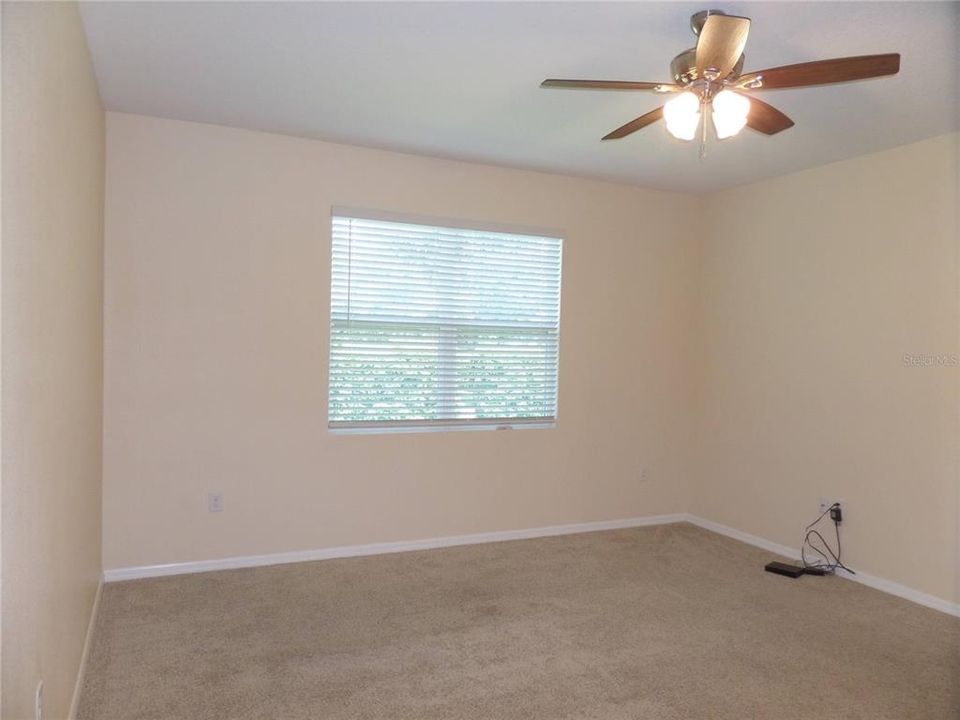 For Sale: $347,000 (4 beds, 2 baths, 2034 Square Feet)