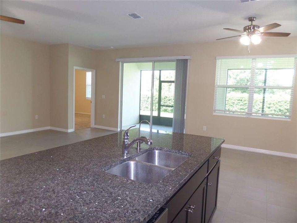 For Sale: $347,000 (4 beds, 2 baths, 2034 Square Feet)