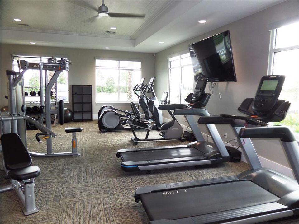 For Sale: $347,000 (4 beds, 2 baths, 2034 Square Feet)