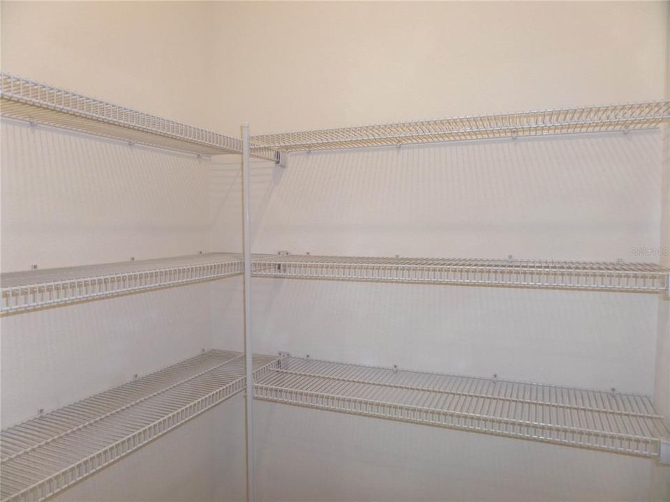 For Sale: $347,000 (4 beds, 2 baths, 2034 Square Feet)