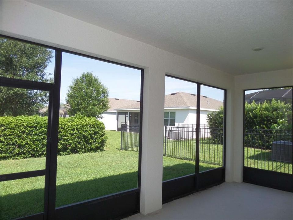 For Sale: $347,000 (4 beds, 2 baths, 2034 Square Feet)