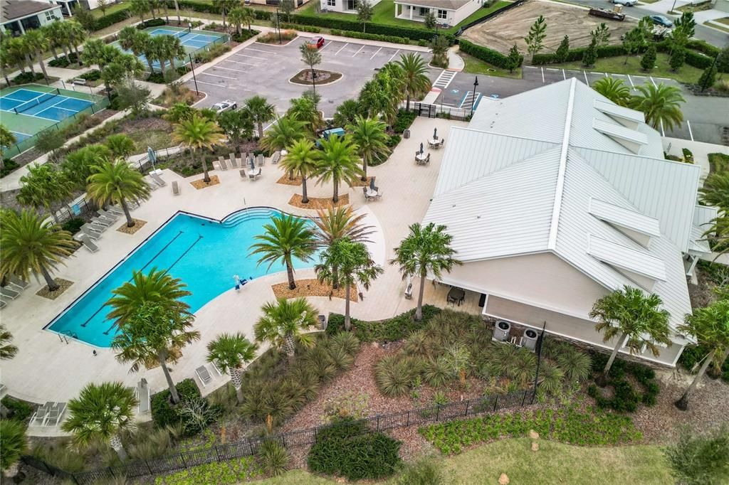 For Sale: $347,000 (4 beds, 2 baths, 2034 Square Feet)