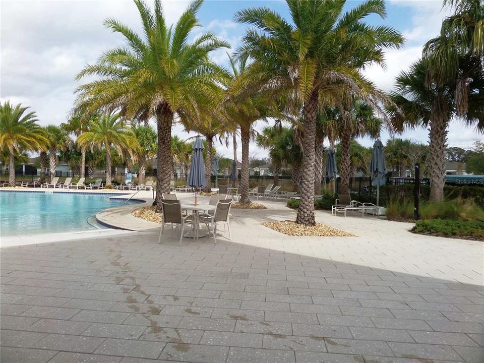 For Sale: $347,000 (4 beds, 2 baths, 2034 Square Feet)