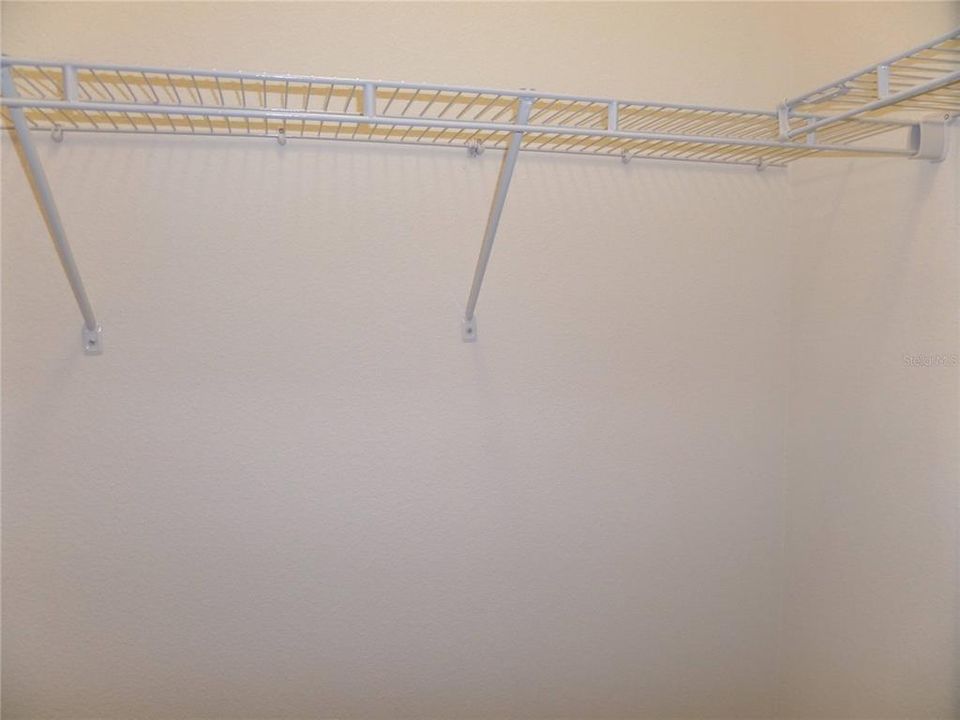 For Sale: $347,000 (4 beds, 2 baths, 2034 Square Feet)