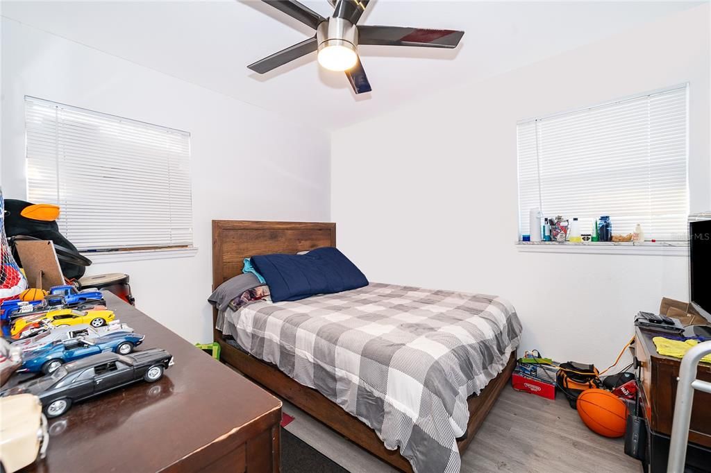 En Venta: $275,000 (4 camas, 2 baños, 1158 Pies cuadrados)