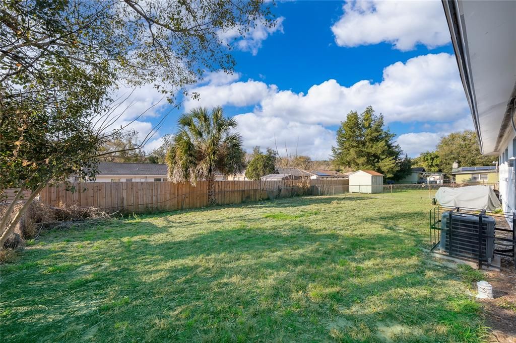 En Venta: $275,000 (4 camas, 2 baños, 1158 Pies cuadrados)