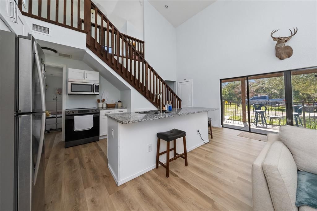 For Sale: $549,000 (2 beds, 1 baths, 1062 Square Feet)