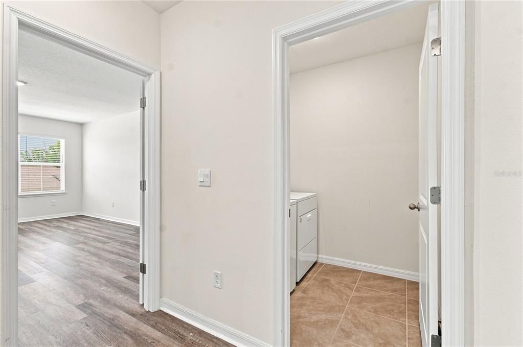 For Sale: $550,000 (5 beds, 3 baths, 2605 Square Feet)