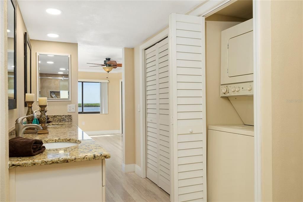 For Rent: $2,300 (2 beds, 2 baths, 1246 Square Feet)