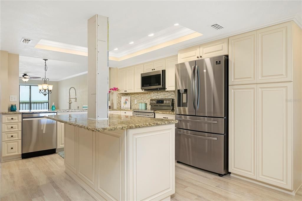 For Rent: $2,300 (2 beds, 2 baths, 1246 Square Feet)