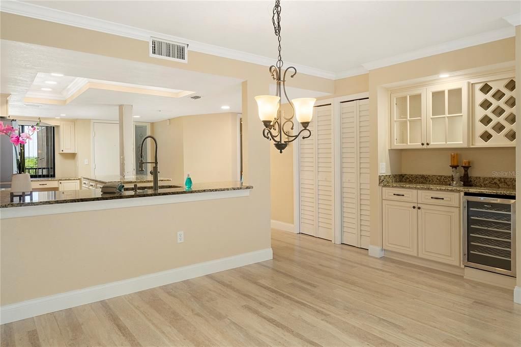 For Rent: $2,300 (2 beds, 2 baths, 1246 Square Feet)
