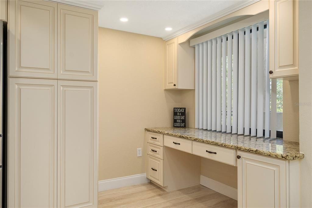 For Rent: $2,300 (2 beds, 2 baths, 1246 Square Feet)