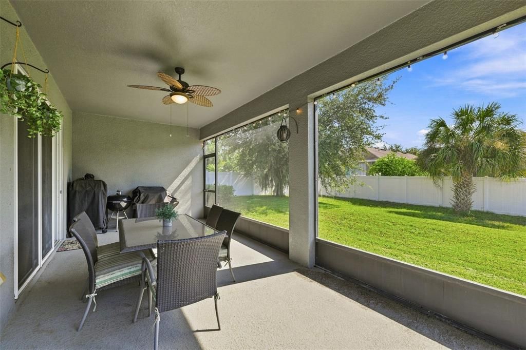 For Sale: $430,000 (3 beds, 3 baths, 2678 Square Feet)