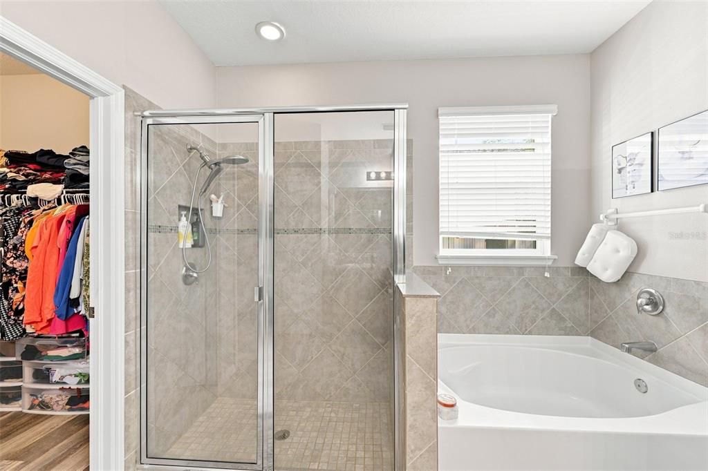 For Sale: $430,000 (3 beds, 3 baths, 2678 Square Feet)