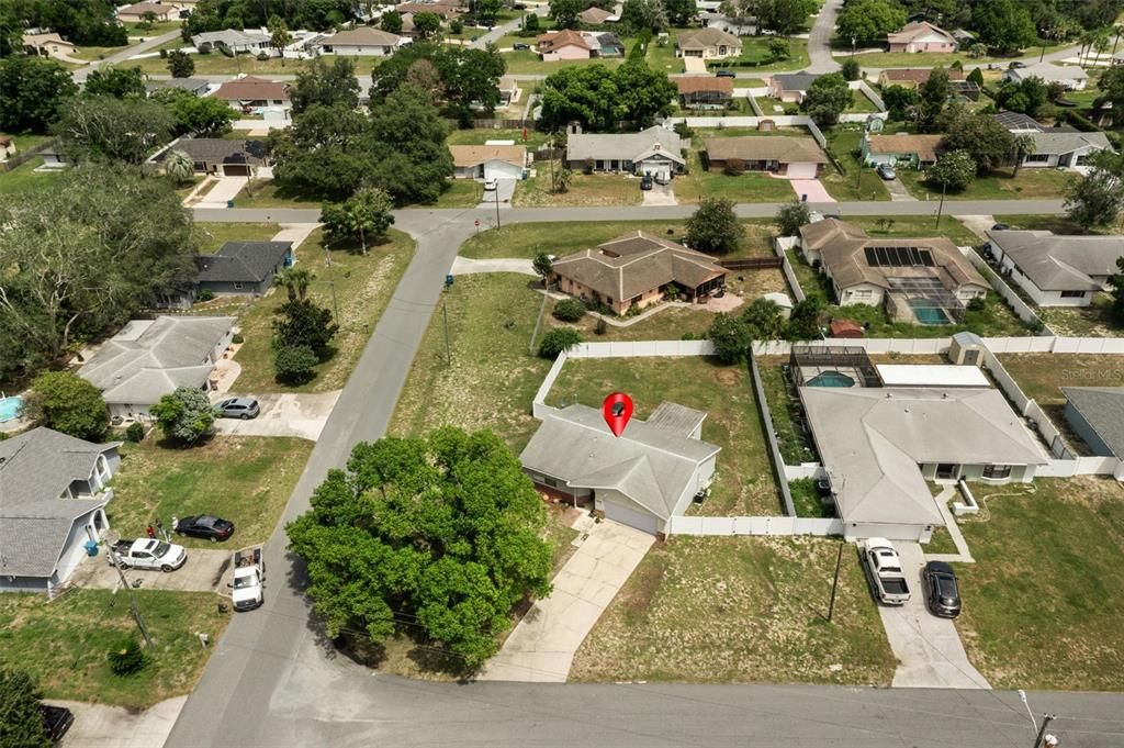 For Sale: $249,900 (2 beds, 2 baths, 992 Square Feet)