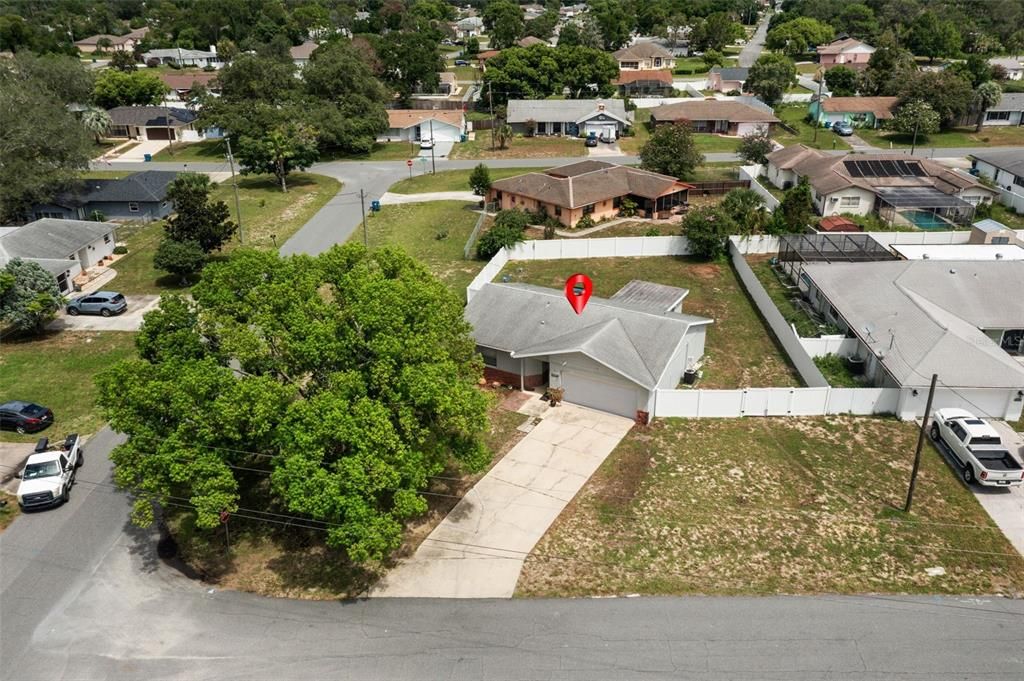 For Sale: $249,900 (2 beds, 2 baths, 992 Square Feet)
