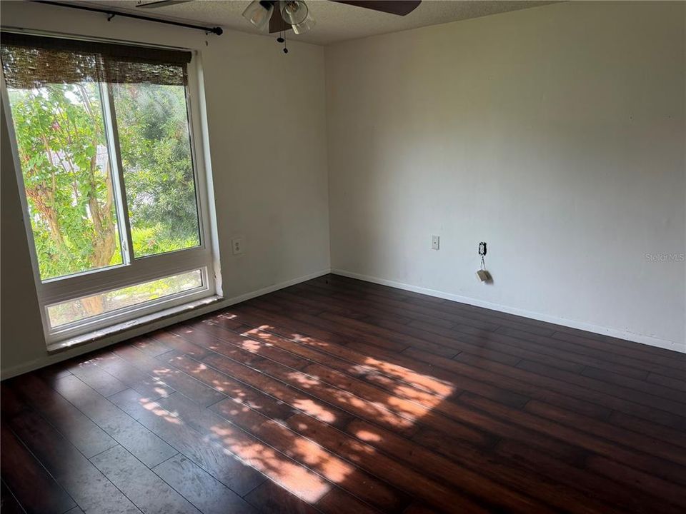 En Venta: $215,000 (2 camas, 2 baños, 1602 Pies cuadrados)
