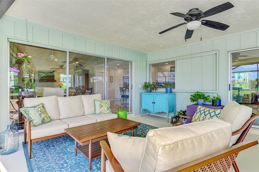 For Sale: $595,000 (3 beds, 2 baths, 2019 Square Feet)