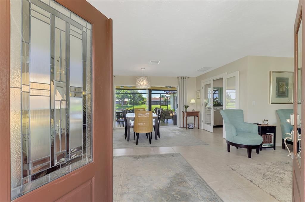 For Sale: $595,000 (3 beds, 2 baths, 2019 Square Feet)