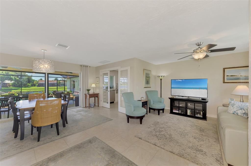 For Sale: $595,000 (3 beds, 2 baths, 2019 Square Feet)