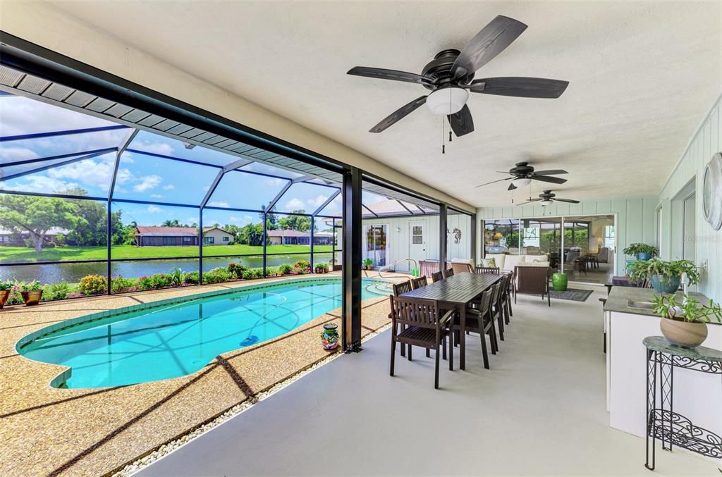 For Sale: $595,000 (3 beds, 2 baths, 2019 Square Feet)