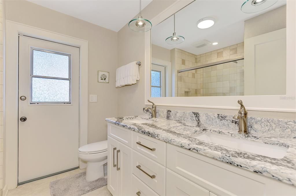 For Sale: $595,000 (3 beds, 2 baths, 2019 Square Feet)