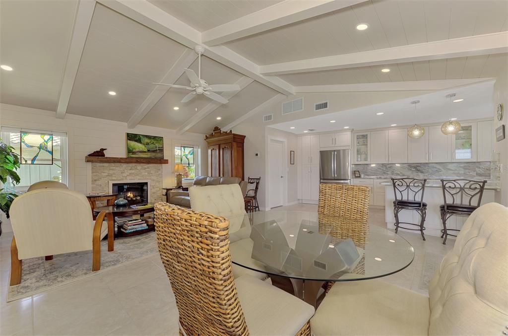 For Sale: $595,000 (3 beds, 2 baths, 2019 Square Feet)