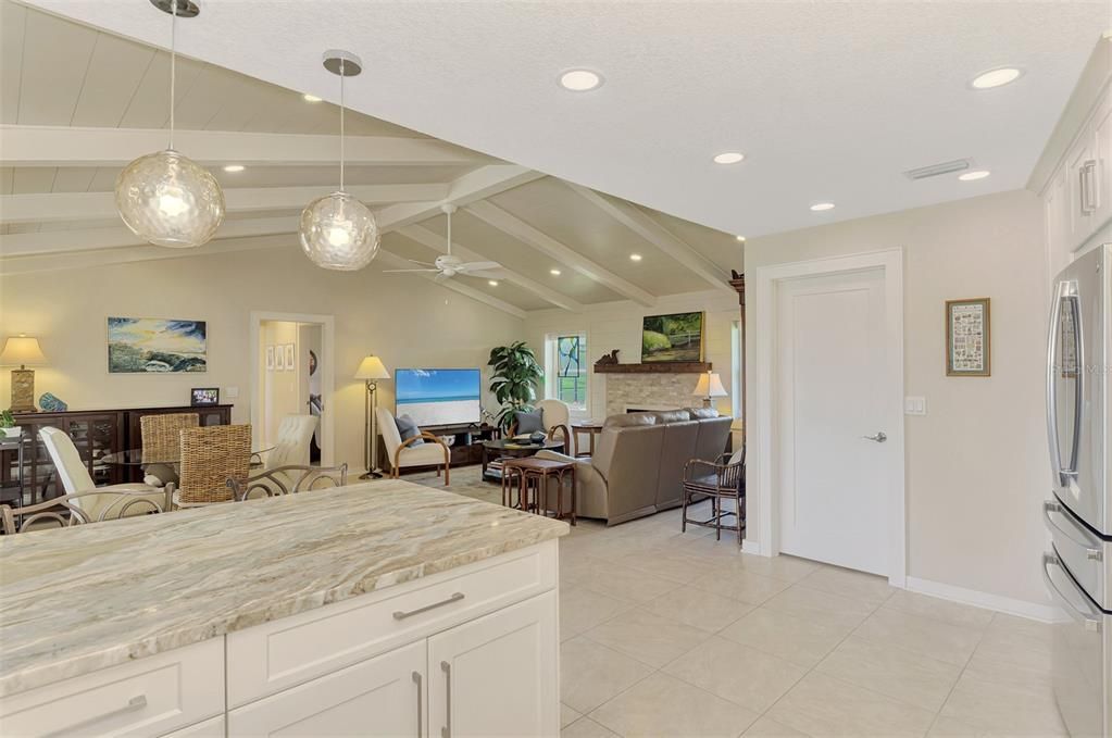 For Sale: $595,000 (3 beds, 2 baths, 2019 Square Feet)