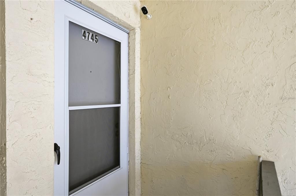 For Sale: $145,000 (2 beds, 2 baths, 967 Square Feet)