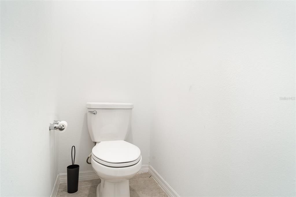For Rent: $2,800 (5 beds, 3 baths, 2624 Square Feet)