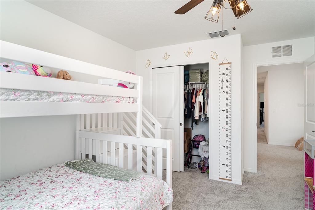 For Rent: $2,800 (5 beds, 3 baths, 2624 Square Feet)