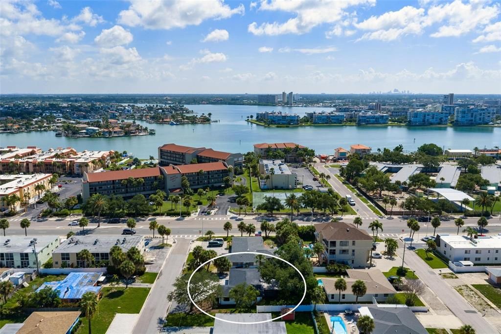 En Venta: $579,900 (3 camas, 2 baños, 1581 Pies cuadrados)