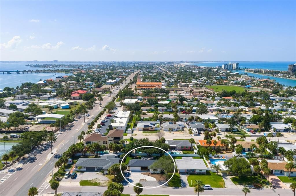 En Venta: $579,900 (3 camas, 2 baños, 1581 Pies cuadrados)