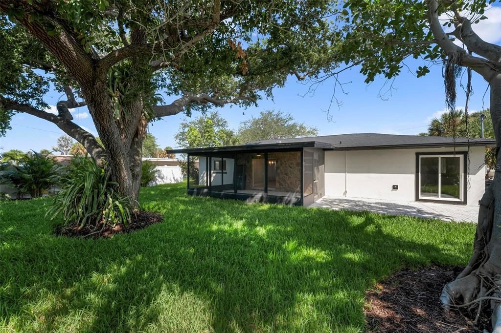 En Venta: $579,900 (3 camas, 2 baños, 1581 Pies cuadrados)