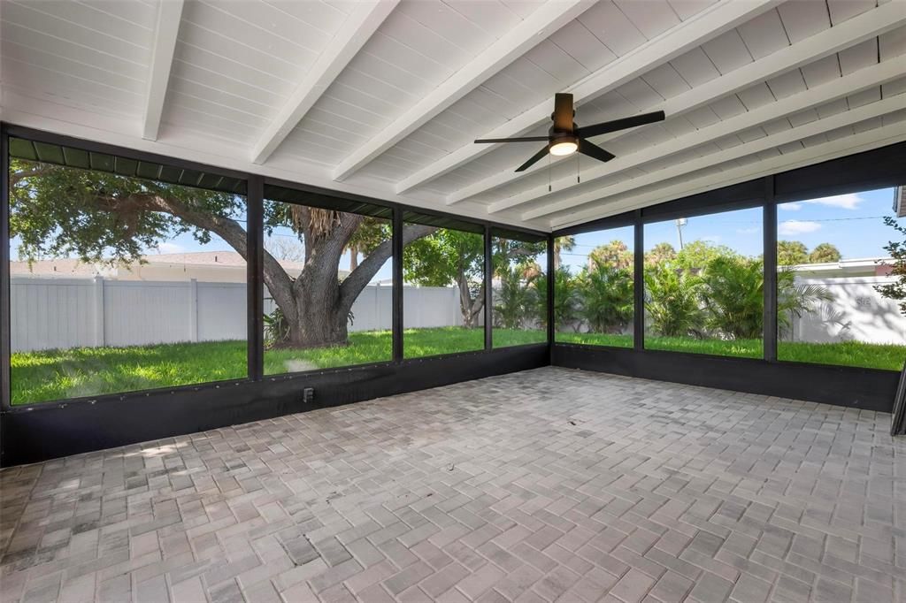 En Venta: $579,900 (3 camas, 2 baños, 1581 Pies cuadrados)