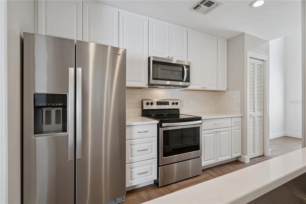 : $295,000 (2 beds, 2 baths, 1706 Square Feet)