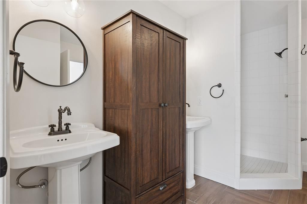 : $295,000 (2 beds, 2 baths, 1706 Square Feet)