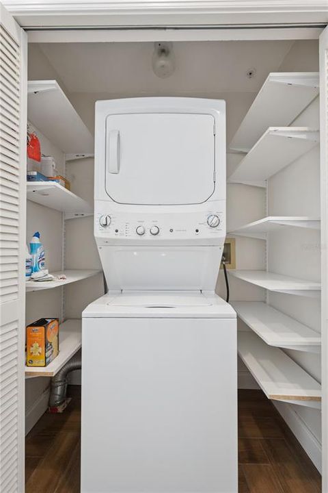 : $295,000 (2 beds, 2 baths, 1706 Square Feet)