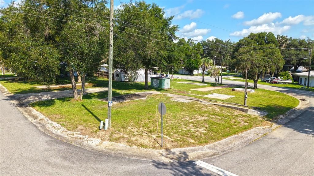 На продажу: $119,900 (0.07 acres)